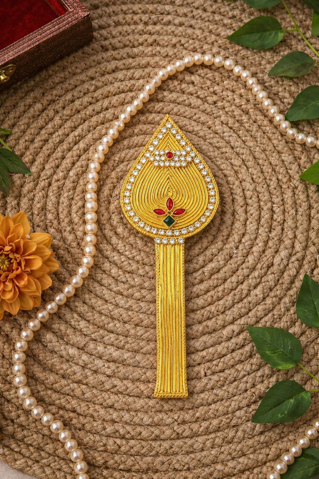 Vel Brooch (Shipping charges extra)